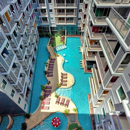 Bauman Residence Phuket Buitenkant foto