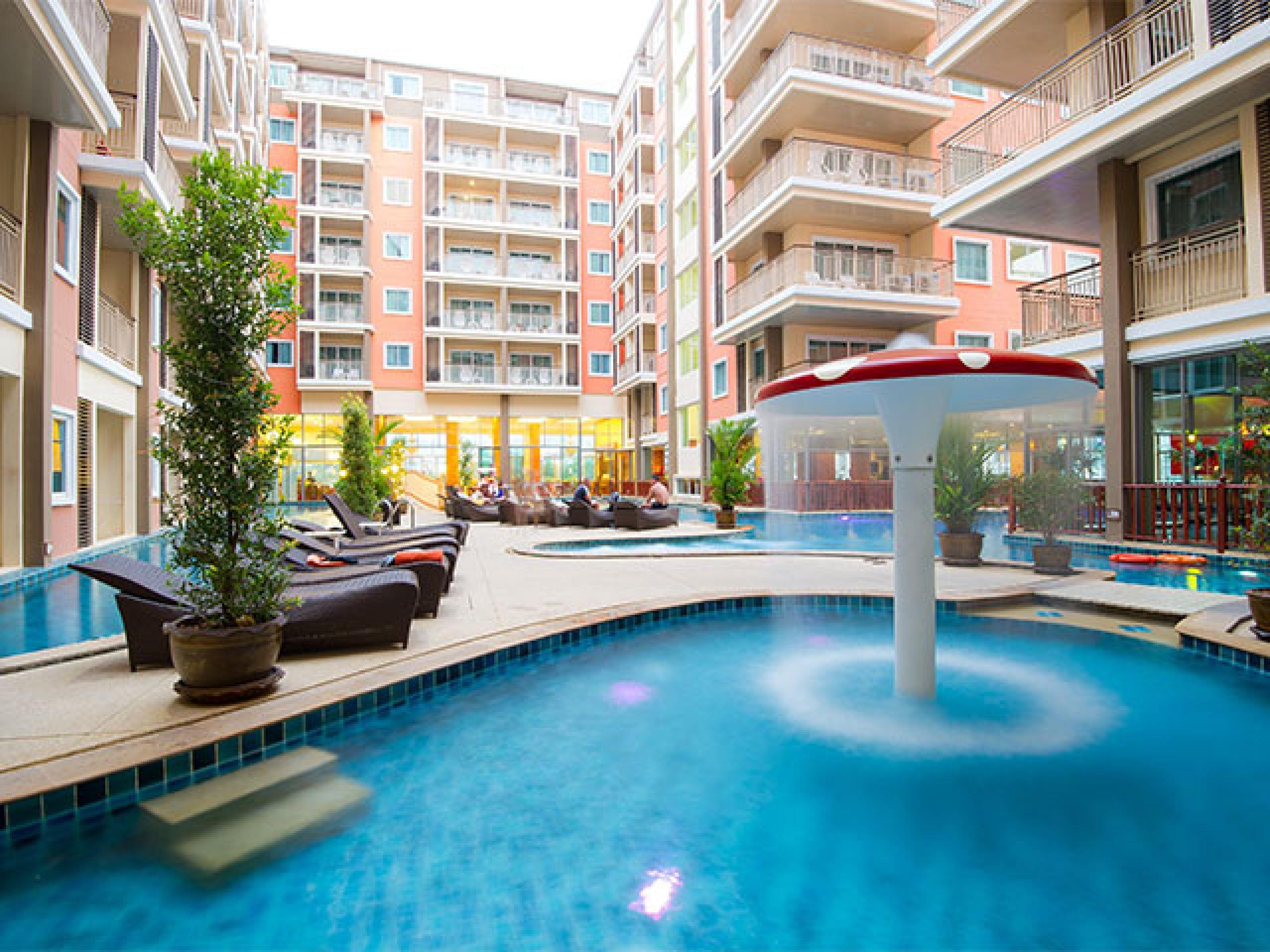 Bauman Residence Phuket Buitenkant foto