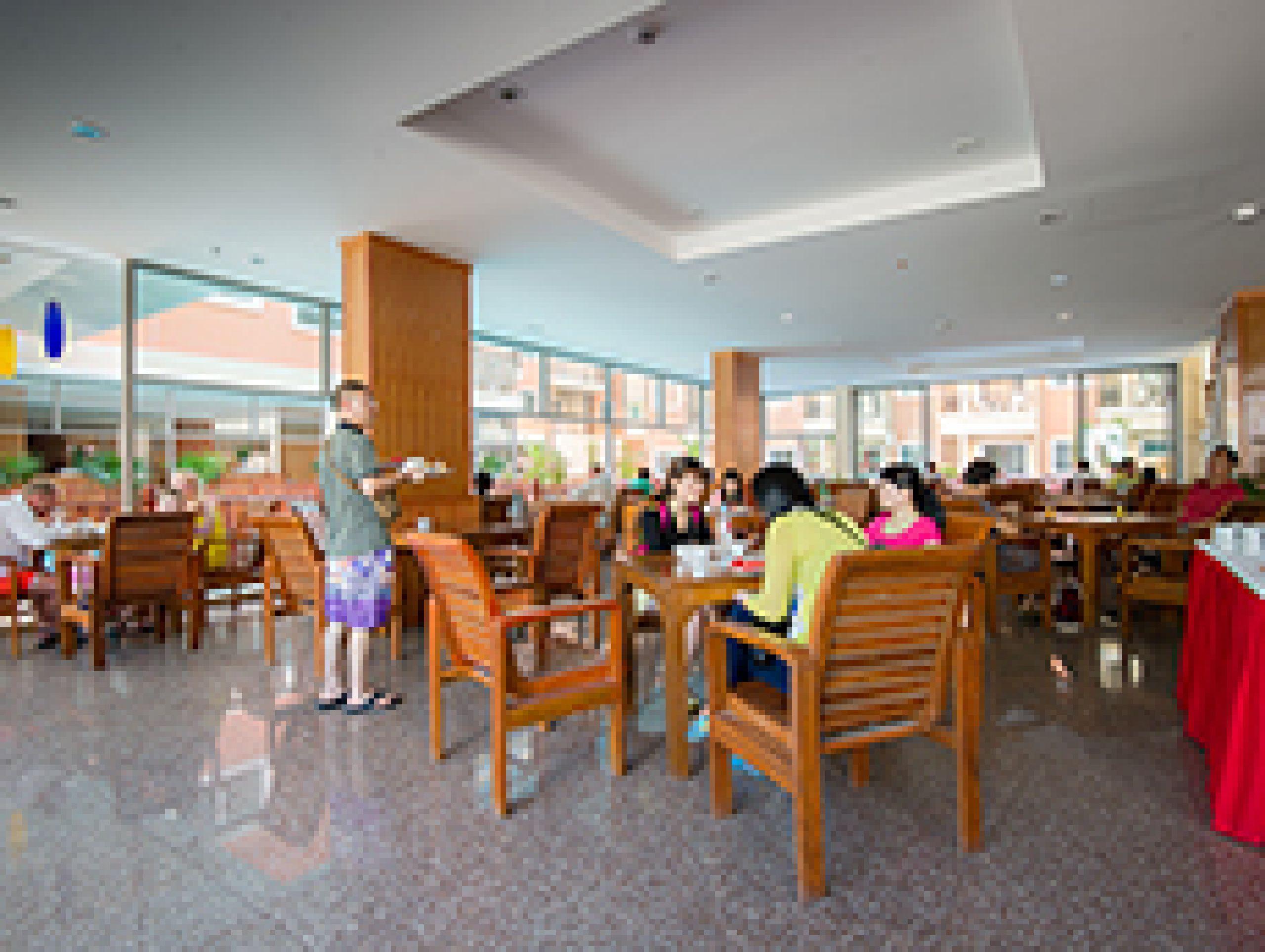 Bauman Residence Phuket Buitenkant foto
