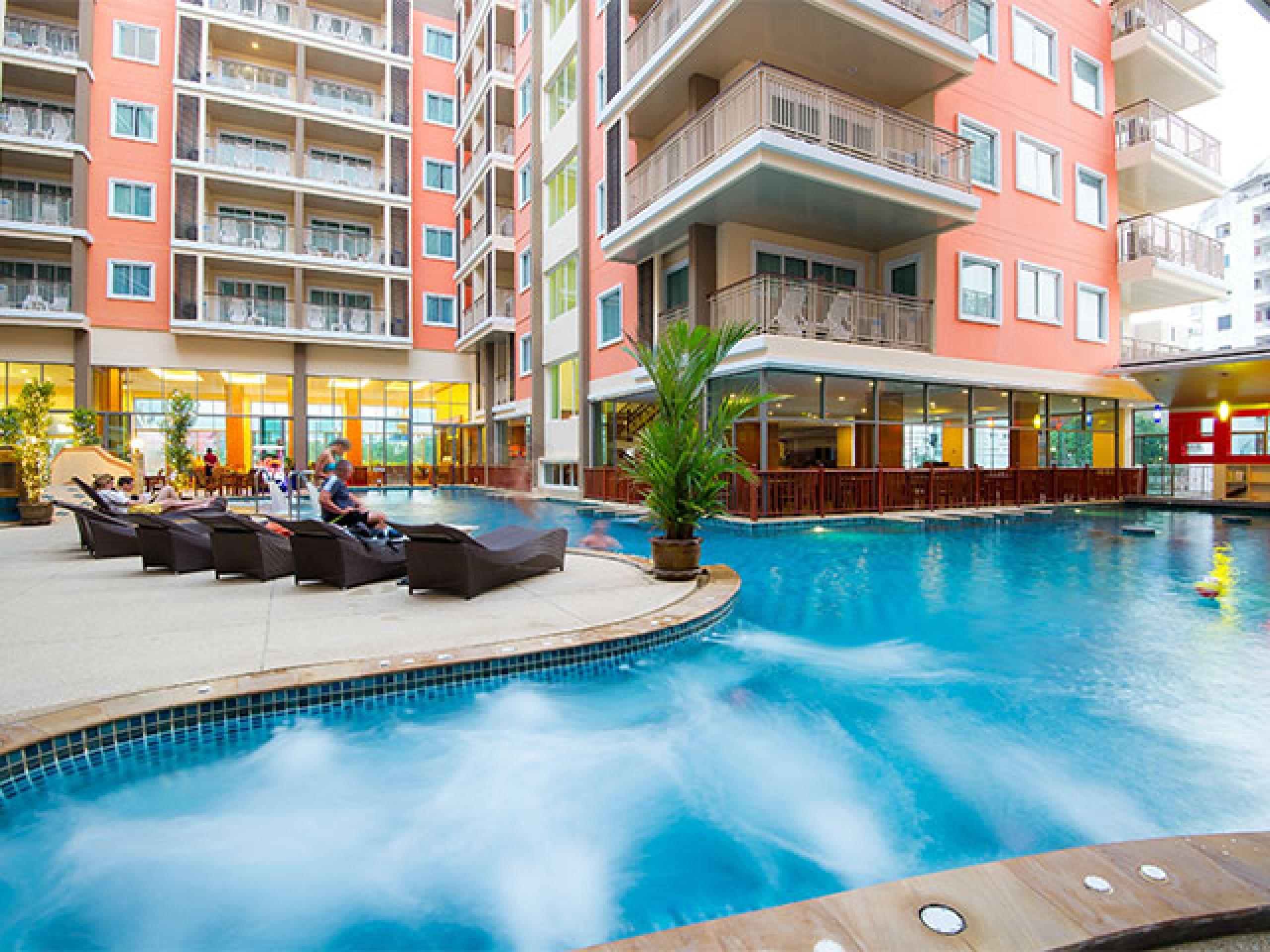Bauman Residence Phuket Buitenkant foto