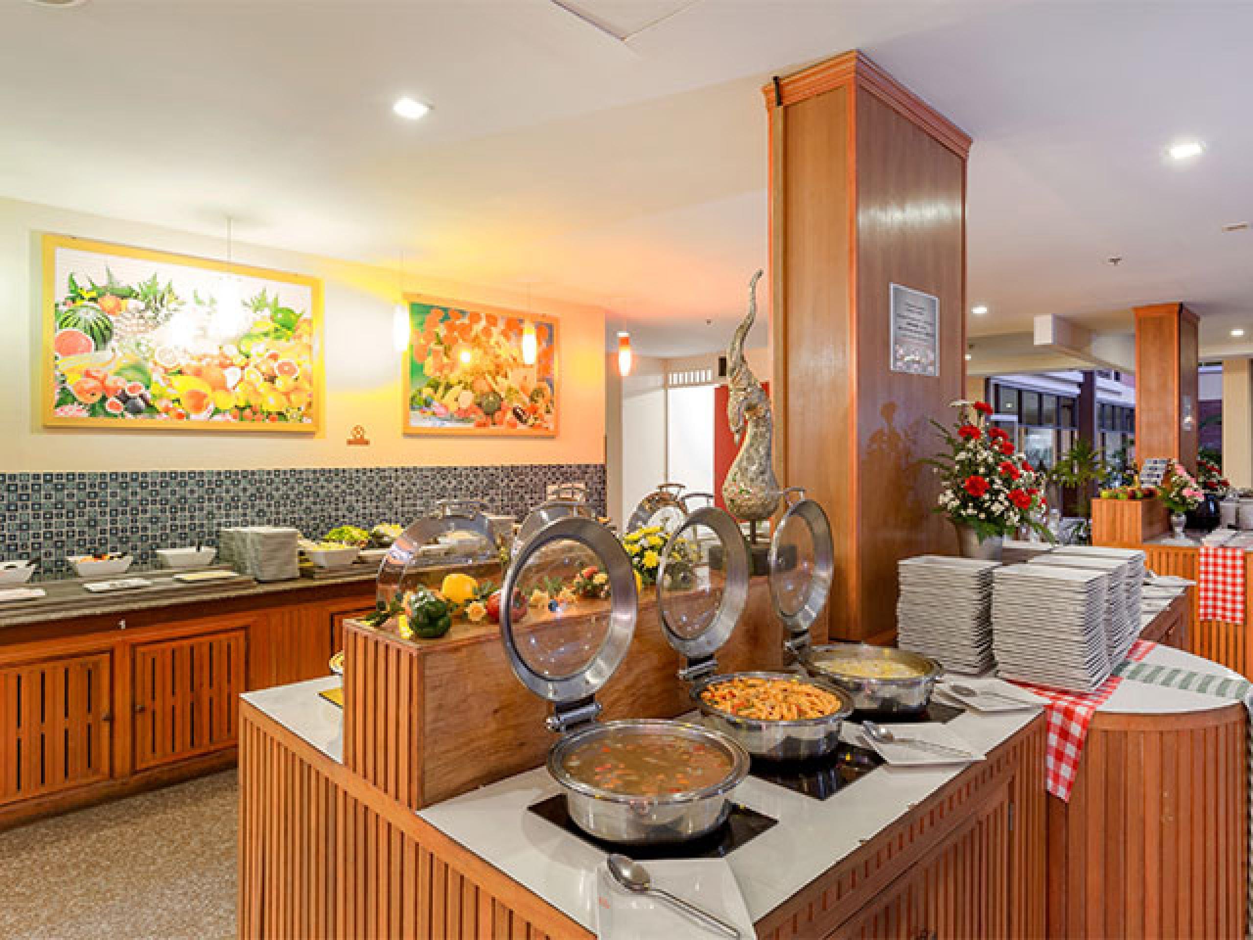 Bauman Residence Phuket Buitenkant foto