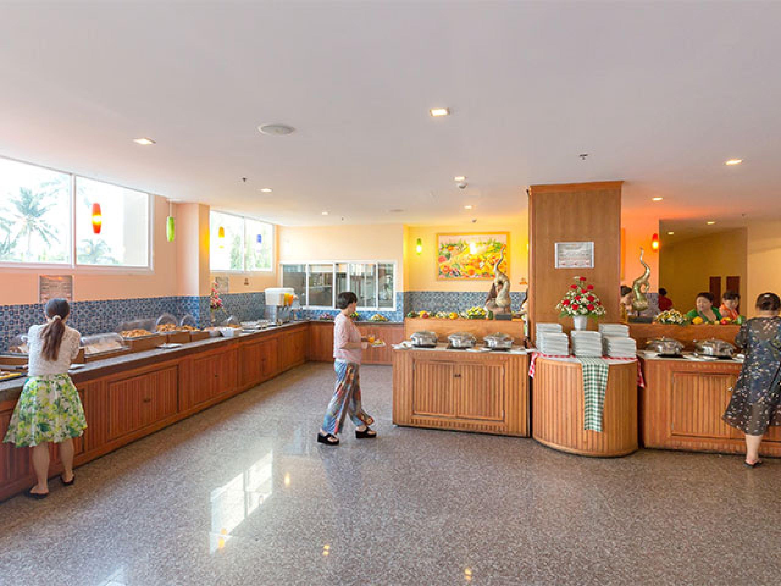 Bauman Residence Phuket Buitenkant foto