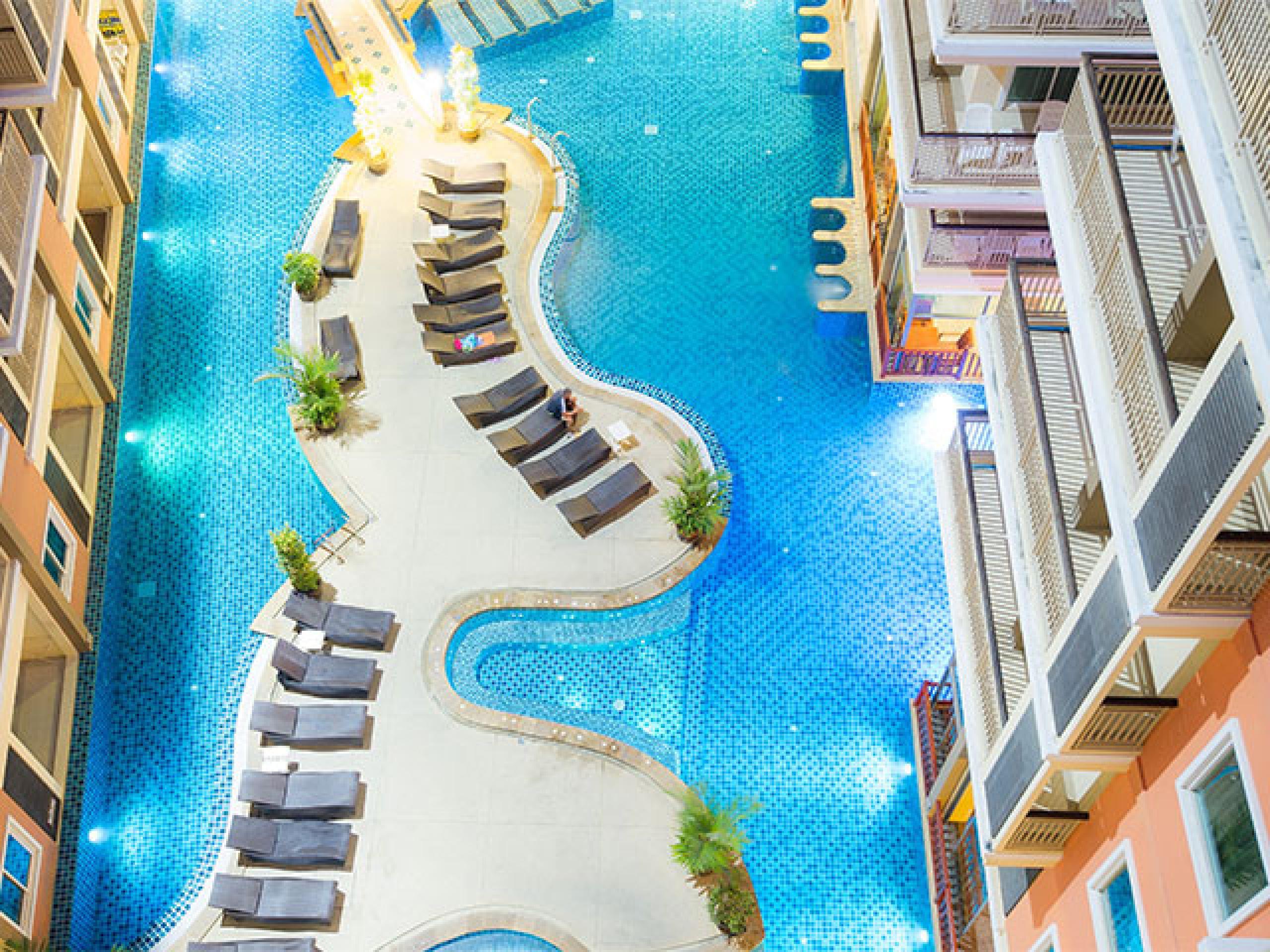 Bauman Residence Phuket Buitenkant foto