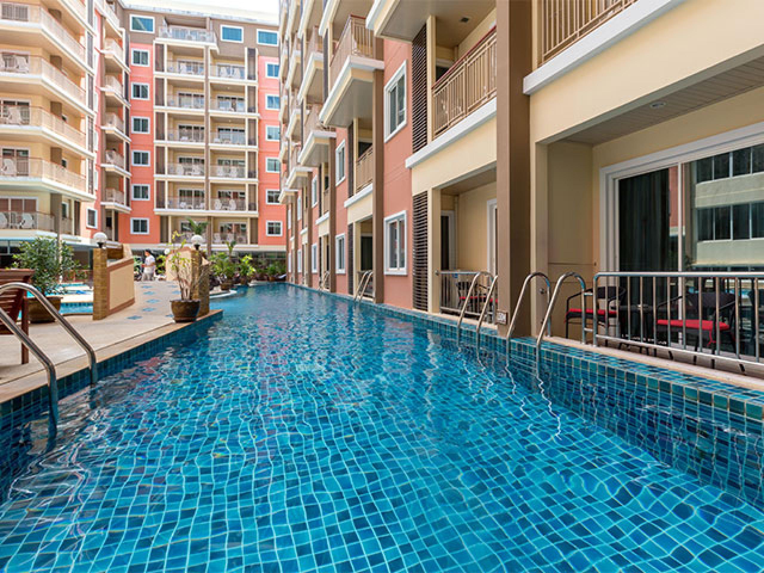 Bauman Residence Phuket Buitenkant foto