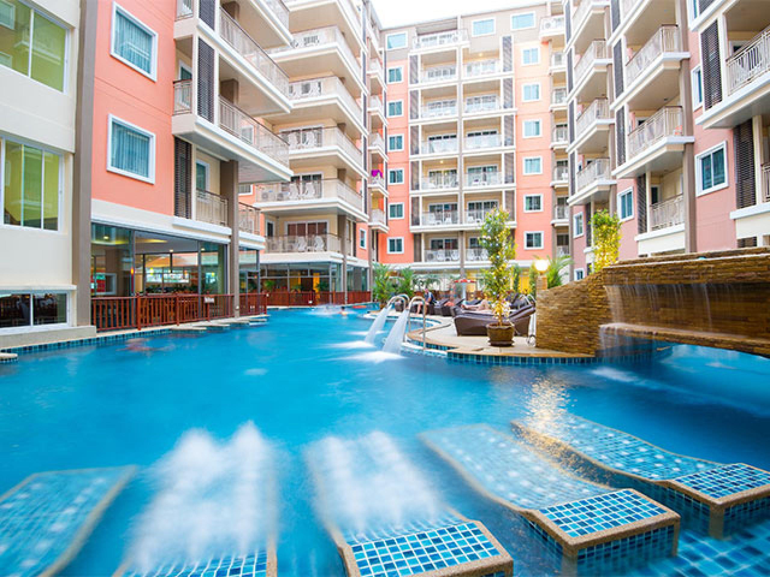 Bauman Residence Phuket Buitenkant foto