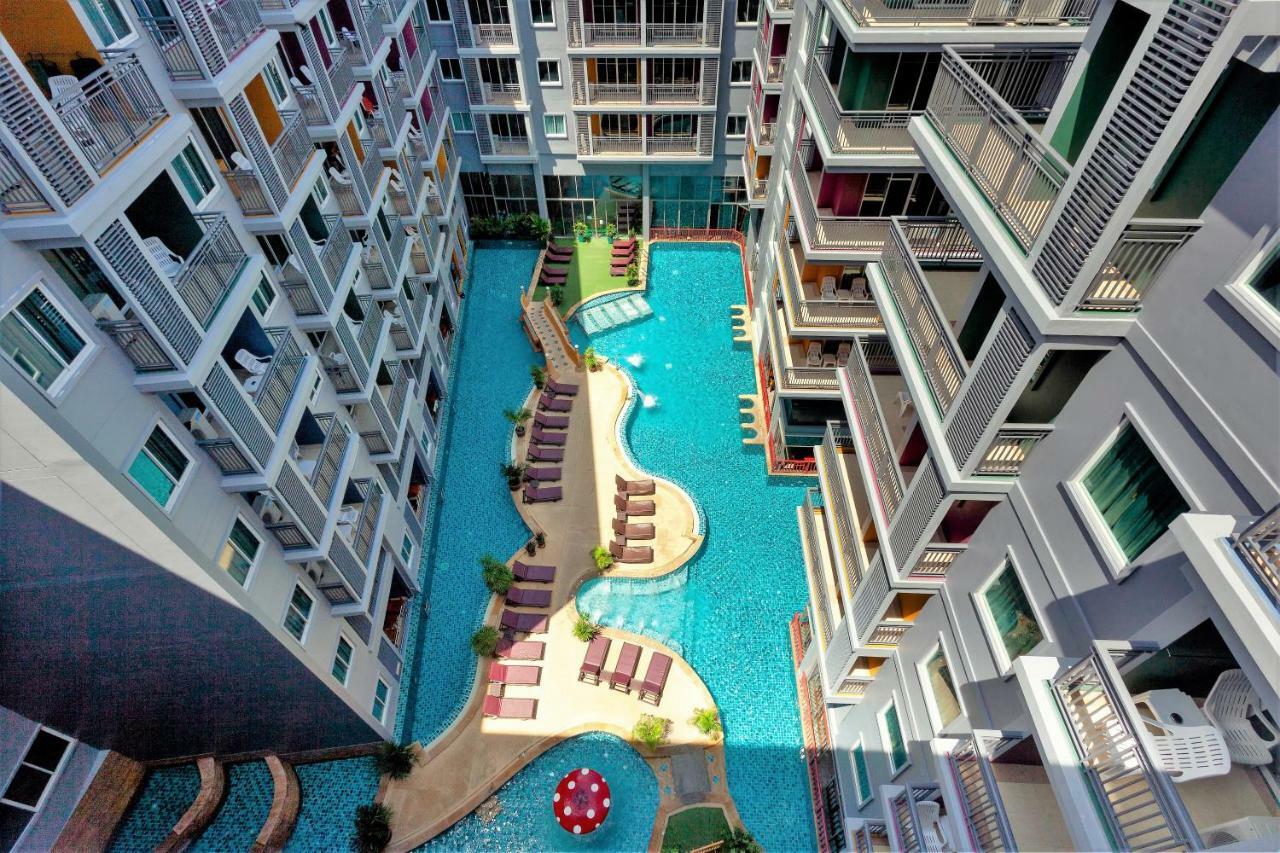 Bauman Residence Phuket Buitenkant foto